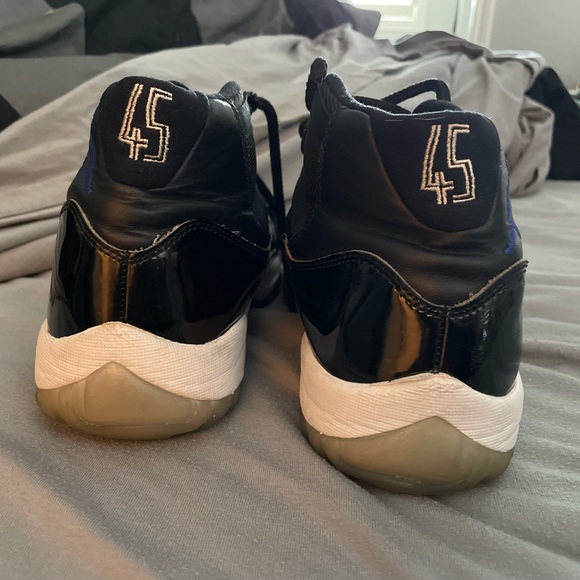 Jordan 11 Space Jam (2016) - Picture 5 of 8